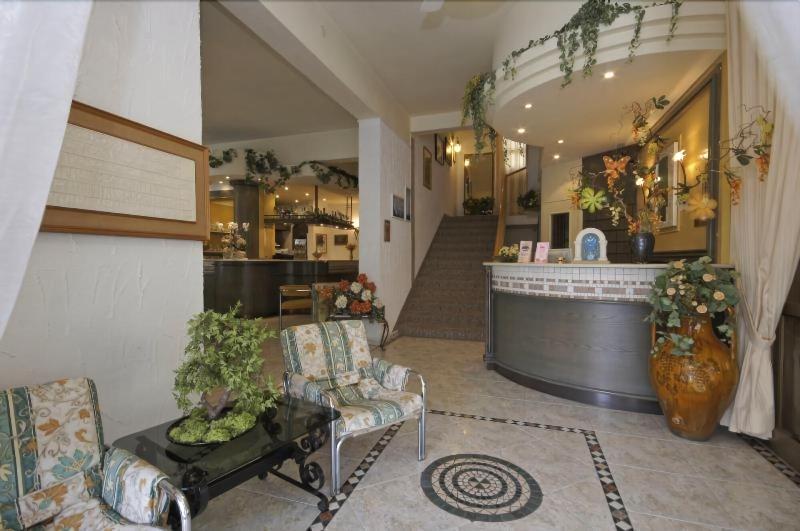 Hotel Victory Cesenatico Kültér fotó