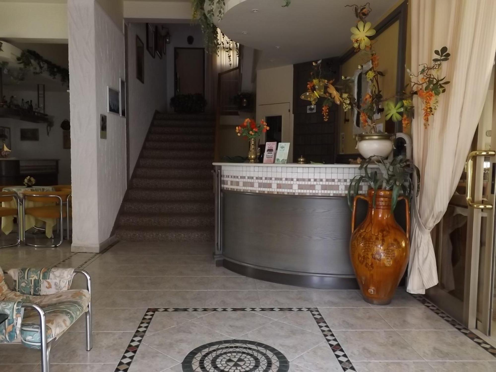 Hotel Victory Cesenatico Kültér fotó