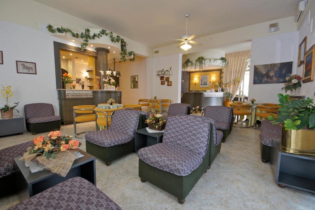 Hotel Victory Cesenatico Kültér fotó