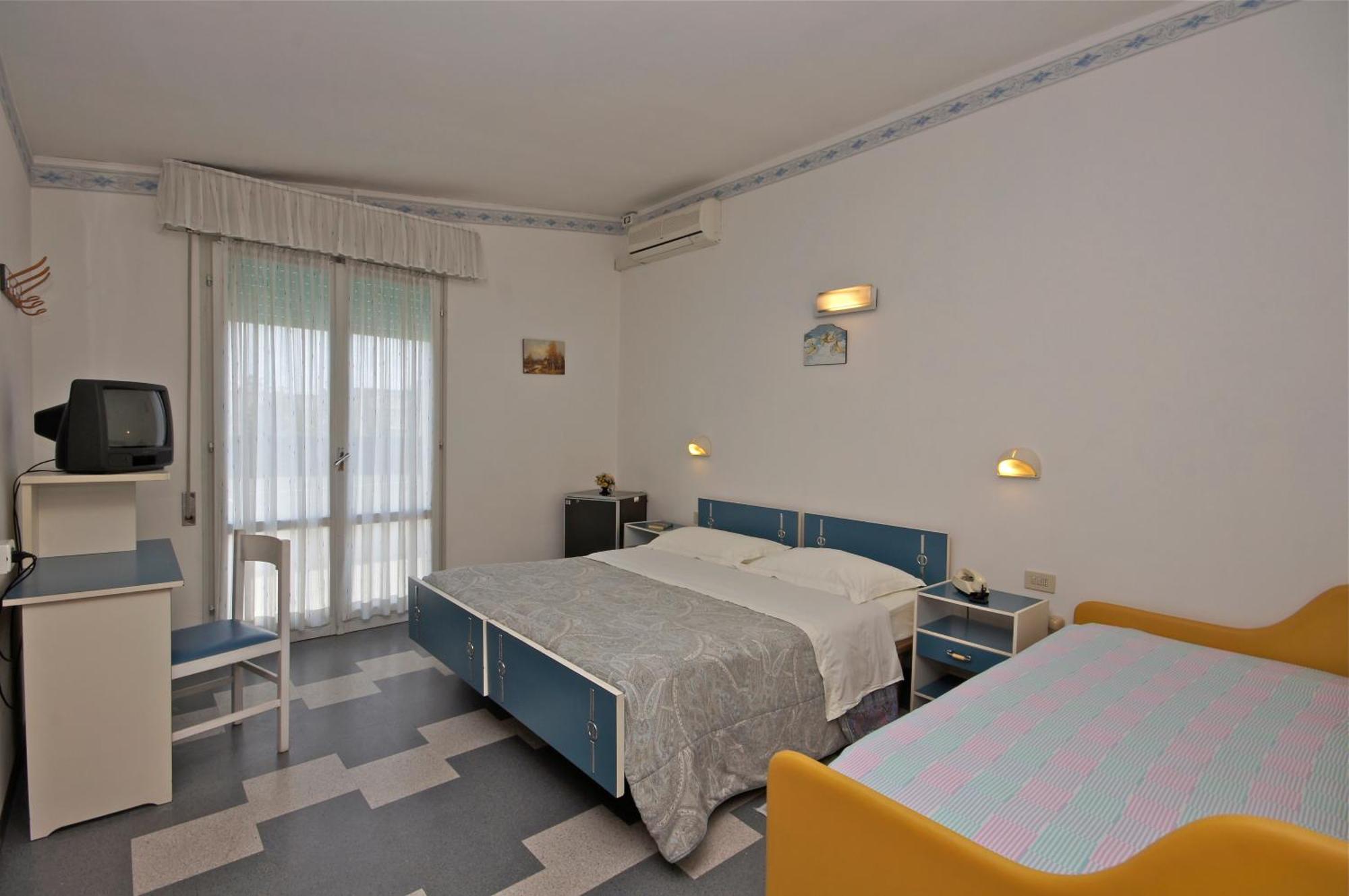 Hotel Victory Cesenatico Kültér fotó